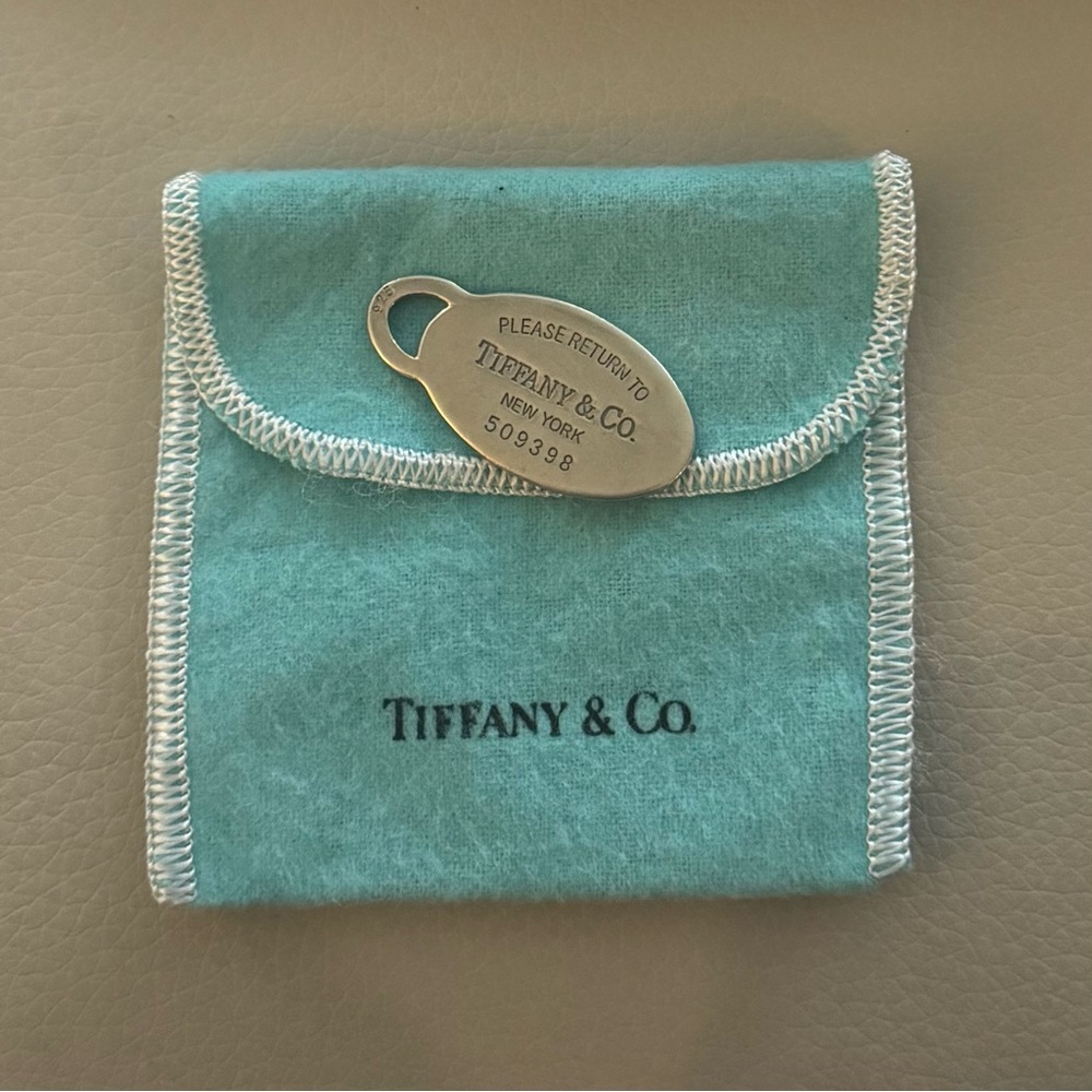 Tiffany & Co. Retired 925 Sterling Siver Tag with Box and Dust Bag - Picture 3 of 4